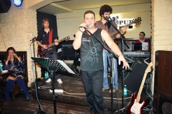 Concert Pseudonym si Roxana Andronescu la Scotish Pub