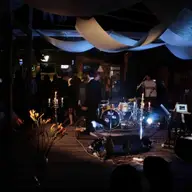 Club des Belugas at River Deck iunie 2009