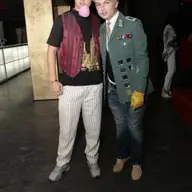 Prezentare de moda Florin Lazar si trupa hollywood la No Name Outdoor iunie 2009