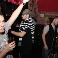Party in Club Art 700 01 10 2009