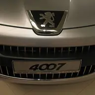 Peugeot 4007