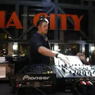 Concert Suie Paparude la Iulius Mall