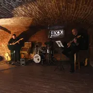Concert Aquarium Jazz Trio la Jaxx