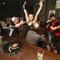 Sports Party la Green Pub