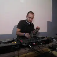 Disco Bears, C R S, Kolapsys si Delision la Setup Venue