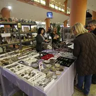 Targ Bio la Iulius Mall 27-29 01 2012