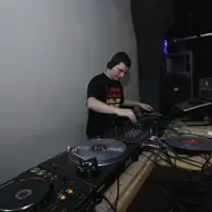 Concert Benny Page (UK, Digital Soundboy) la Setup Venue