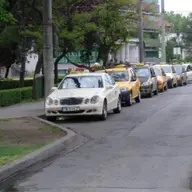 Statie taxi - Piata 700