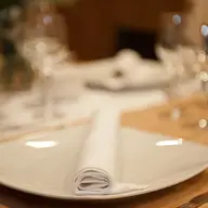 Meniul zilei la Restaurant Check Inn pentru 11-15 iunie 2012