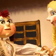 Fata babei si fata mosneagului - teatru de papusi