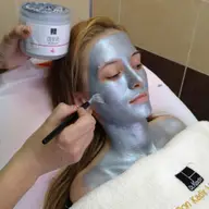 Masti de lux pentru tratamente faciale