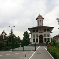 Biserica „Pogorarea Sfantului Duh“ - Zona Dacia