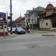 Statie RATT - intersectia str. 1 Decembrie cu str. Cluj