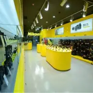 Nou in Iulius Mall Timisoara: YELLOW STORE