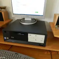 Vand 2 sistem IBM NetVista P4 2GHz si Athlon 1.6Ghz + Bonus