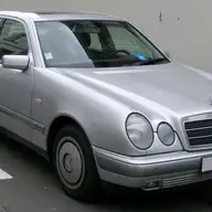 Dezmembrez Mercedes E Class