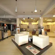 De vanzare spatiu comercial cu destinatie multipla.
