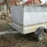 Vand Remorcuta Auto 550 kg