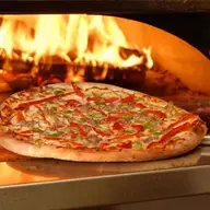 Pizza pe cuptor cu lemne in Timisoara