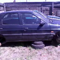 Dezmembrez Ford Escort an 1998