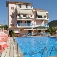 Cazari Insula Lefkada - intrari Mai - Octombrie