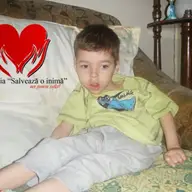 Marian vrea sa faca primii pasi