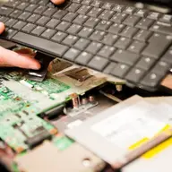 Reparatii/Intretinere PC-uri/Laptopuri/Echipamente