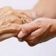 Caut servici ca si infirmiera