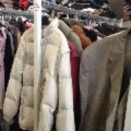 Vindem stock haine second hand Italia en-gros