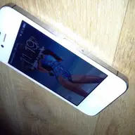 Vand iphone 4s white neverlock 16 gb