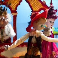 Motanul incaltat - teatru de papusi