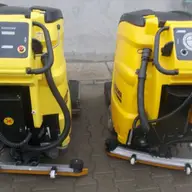 Vindem masini de spalat pardoseli Karcher BR750 second hand