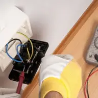 Electricieni