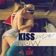 Provocare muzicala in luna iubirii: Kiss Me Now!