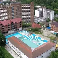 Turistii opteaza pentru cazarea in hotelul Sara’s Sons pentru un confort garantat