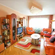 De vanzare apartament 3 camere, zona Balcescu