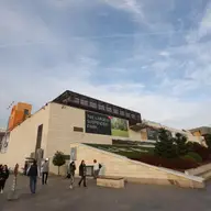 Iulius Mall participa la "Ora Pamantului"