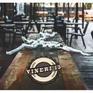 Vineri 15