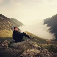 Cat de sus sa-mi inalt stacheta...?