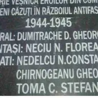 Calitate si pret avantajos scris placa