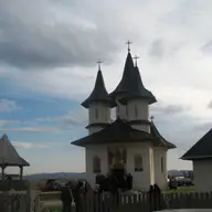 Manastirea Petroasa Mare