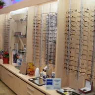 Angajam Optometrist