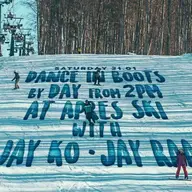 By Day - Dance in Boots at Apres Ski