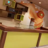 Vand mobilier si aparatura bar cafenea