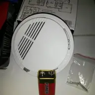 Vand detector de fum Wireless cu alarma 85dB inclusa