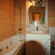 Proprietar Inchiriez apartament 3 camere zona Medicina