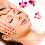 Masaj facial la Oriental Beauty Spa