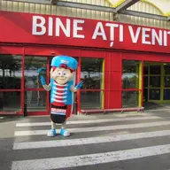 Angajam personal cu/fara experienta