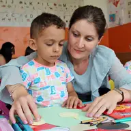 Educație pentru toți copiii: Salvați Copiii deschide patru noi programe educaționale pentru copiii vulnerabili