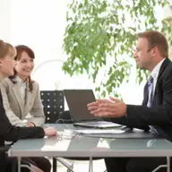 Servicii financiare conexe